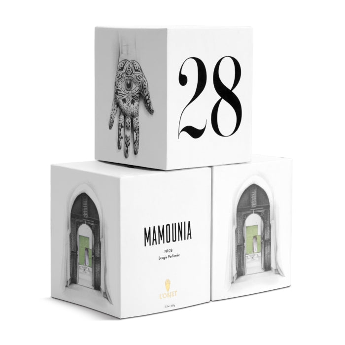 L'Objet - Mamounia Candle - No.28 Verpackungskubus mit marokkanischem Motiv und der Nummer 28 in Schwarz auf Weiß