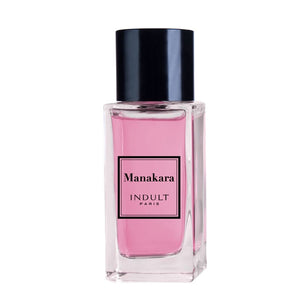 Indult - Manakara Parfumflakon mit klarem Glas, schwarzem Verschluss und zartrosa Duft vor weißem Hintergrund