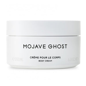 Byredo - Mojave Ghost - Body Cream im schlichten weißen Tiegel mit klarer schwarzer Schrift auf hellem Hintergrund