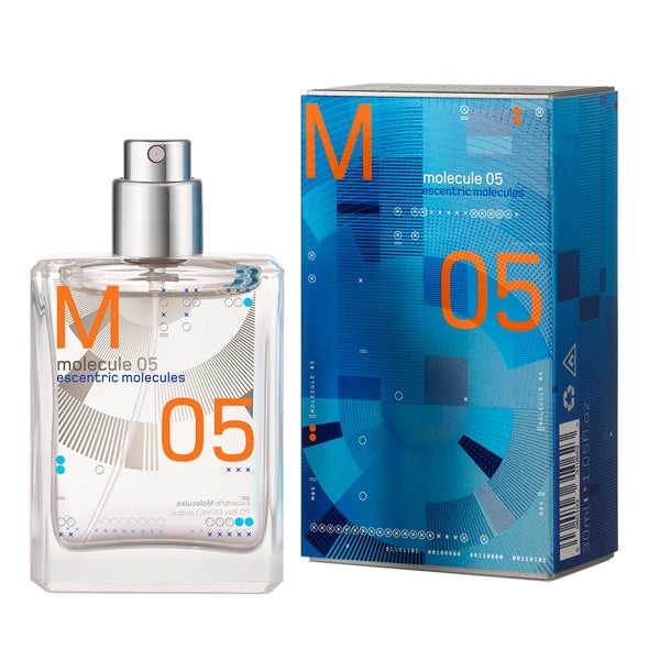 Escentric Molecules - Molecule 05 - Travel Spray Refill klare Nachfüllflasche mit modernem blauen Verpackungsdesign