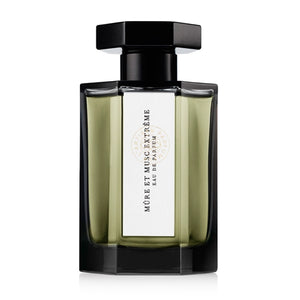 L'Artisan Parfumeur - La Collection - Mûre et Musc Extrême Parfümflakon mit schwarzem Deckel und weißem Etikett vor weißem Hintergrund