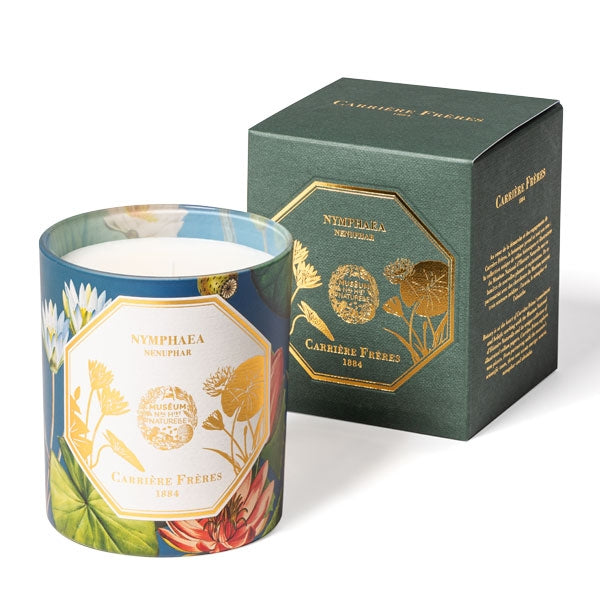 Carrière Frères - Nenuphar - Nymphaea - Duftkerze im farbenfrohen Glas mit floralen Motiven und edler grüner Geschenkverpackung