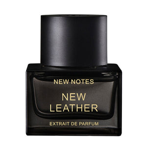 New Notes - Contemporary Blend Collection - New Leather präsentiert schwarzen Flakon mit goldener Schrift und mattem schwarzen Verschluss