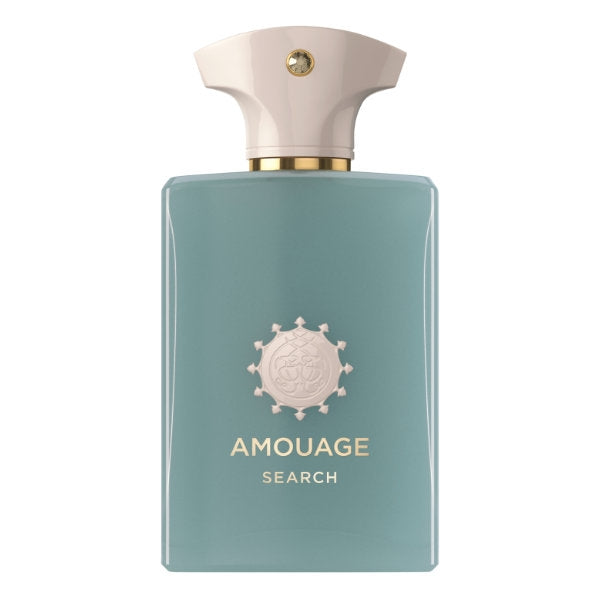 Amouage - Odyssey Collection - Search Flakon in gedecktem Blau mit Weiß-Gold-Kappe und edlem Emblem vor hellem Hintergrund
