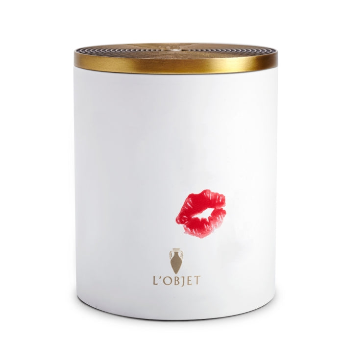 L'Objet - Oh Mon Dieu! Candle - No.69 weiße Kerze mit rotem Kussmund und goldenem Deckel, elegant und minimalistisch gestaltet