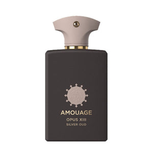 Amouage - Library Collection - Opus XIII - Silver Oud Flakon in elegantem mattschwarzen Design mit beigem Verschluss vor weißem Hintergrund
