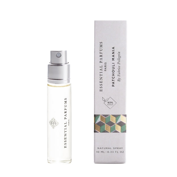 Essential Parfums - Patchouli Mania Sprühflakon mit silbernem Zerstäuber und edler Verpackung vor weißem Hintergrund