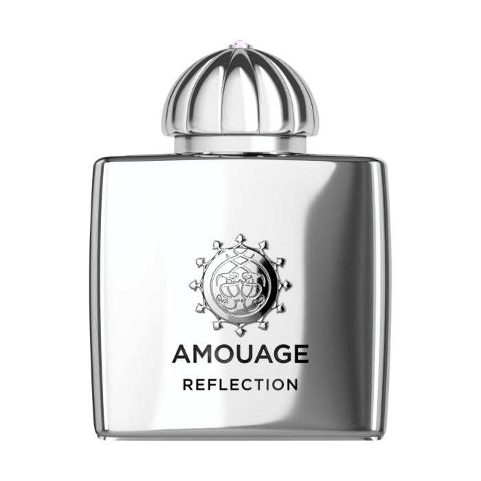 Amouage - Reflection Woman Parfum in silbernem Flakon mit gewölbtem Deckel vor weißem Hintergrund
