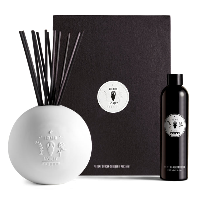 L'Objet - Rose Noire - Porcelain Diffusor Set mit weißer Porzellankugel und schwarzem Nachfüllöl elegant präsentiert
