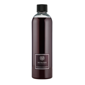 Dr. Vranjes Firenze - Rosso Nobile - Dekanter Nachfüllflasche mit edlem Design und dunklem Inhalt vor weißem Hintergrund