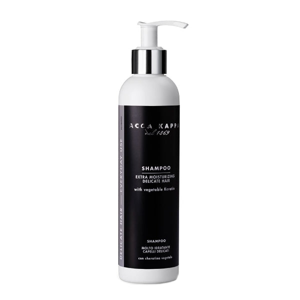 Acca Kappa - Extra Moisturizing - Shampoo reinigt sanft und pflegt mit Seidenproteinen für geschmeidiges Haar.
