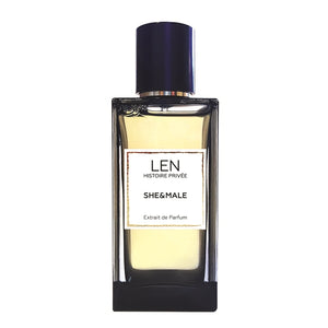 LEN - Histoire Privée - She & Male Parfumflakon mit klarem Glas und dunkelblauem Verschluss auf weißem Hintergrund