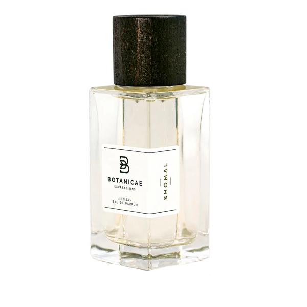 Botanicae - Shomal Parfumflakon mit klarem Glas und dunklem Holzverschluss vor weißem Hintergrund