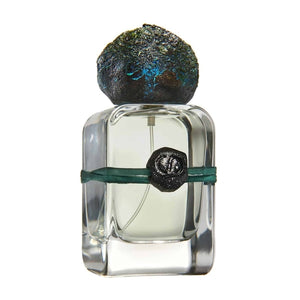 Mendittorosa - Talismans Collection - Sirio Parfumflakon mit massivem Mineralverschluss und grünem Lederband vor weißem Hintergrund