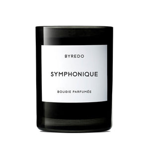 Byredo - Symphonique - Bougie Parfumée in schwarzem Glas mit minimalistischem weißen Etikett vor weißem Hintergrund