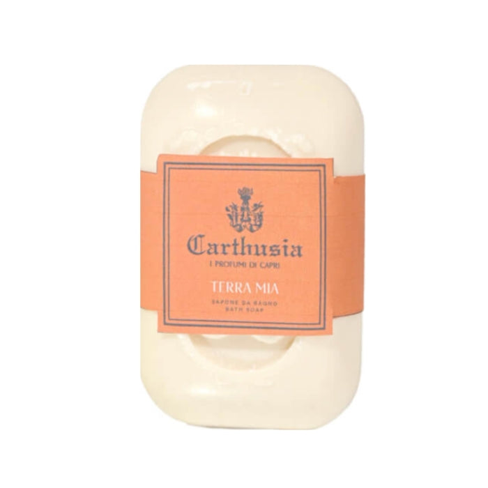 Carthusia - Terra Mia - Seife in cremefarbener Form mit orangefarbenem Etikett und eleganter Schriftgestaltung