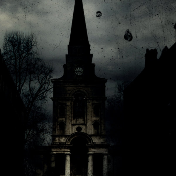 BeauFort London - Revenants Vol 3 - Terror & Magnificence düstere Architektur mit gotischem Turm bei Nacht und nebligem Himmel