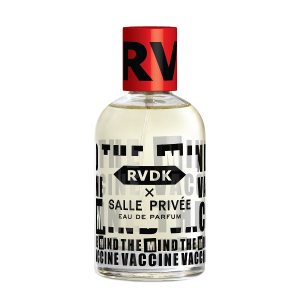 Salle Privée - The Mind Vaccine x RVDK Parfumflakon mit markanter Typografie und rotem Verschluss vor weißem Hintergrund