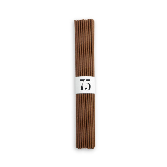 L'Objet - Thé Russe - No.75 - Räucherstäbchen mit erdigem Duft zur Belehnung der Sinne und Reinigung der Atmosphäre