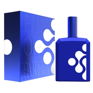 Histoires de Parfums - This is not a Blue Bottle 1.4 blauer Flakon mit weißem abstraktem Muster vor weißem Hintergrund