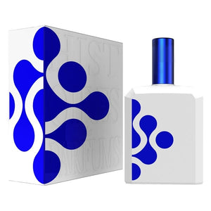 Histoires de Parfums - This is not a Blue Bottle 1.5 weißer Flakon mit blauem abstraktem Design und passender Verpackung