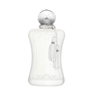 Parfums de Marly - Valaya eleganter weißer Flakon mit silbernem Verschluss und dekorativer Quaste vor weißem Hintergrund