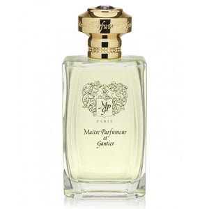 Maître Parfumeur et Gantier - Fleur des Comores klarer Flakon mit goldfarbenem Verschluss und filigranem Label vor weißem Hintergrund