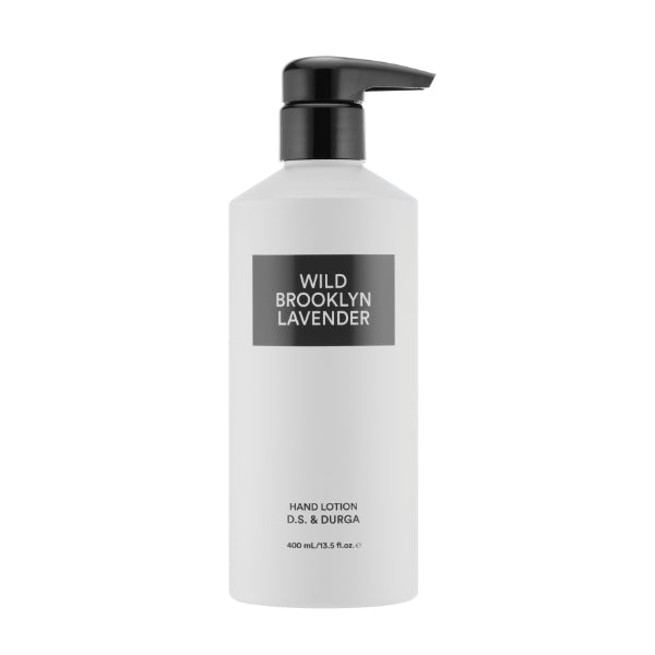 D.S. & Durga - Wild Brooklyn Lavender - Hand Lotion in weißem Pumpflakon mit schlichtem schwarzem Etikett, 400 ml