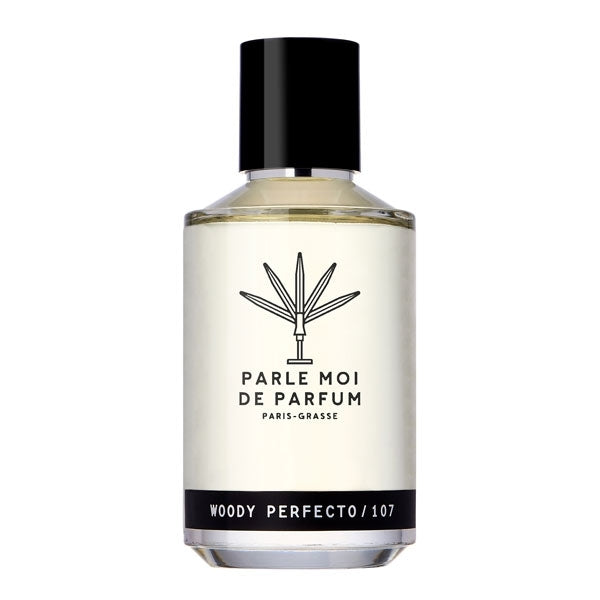 Parle Moi de Parfum - Woody Perfecto / 107 klarer Flakon mit schwarzem Verschluss vor weißem Hintergrund
